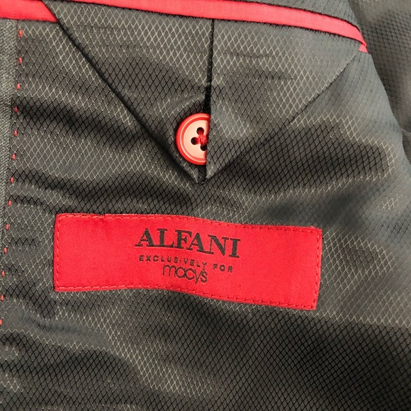 Suit (MSRP $450) Alfani - Picture 3 of 8